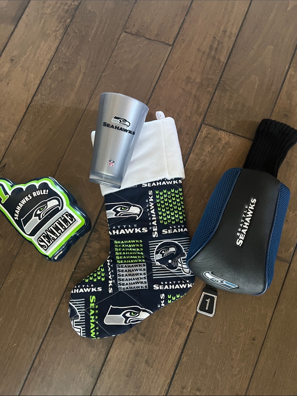 Seattle Seahawks Driver Cover & Fan Misc Bundle